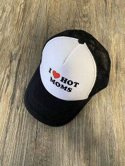 I love hot moms cepice - 1