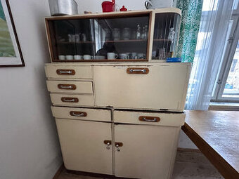 Starý kredenc+myčák+skříňka+stůl