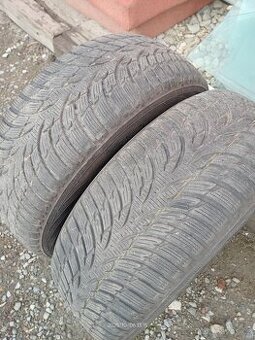 2 kusy 215/60R16 95h Zimní Nokian