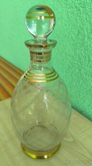 Prodám karafu a skleničky z 50 let