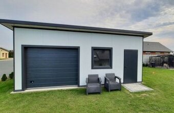 Garáž se sendvičových panelů, jádro 10 cm