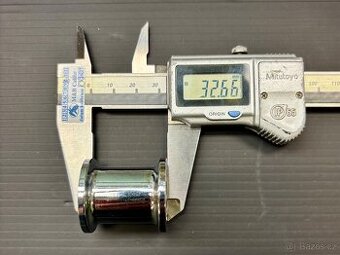 Jawa ČZ rozpěrný váleček osy zadního kola Chrom