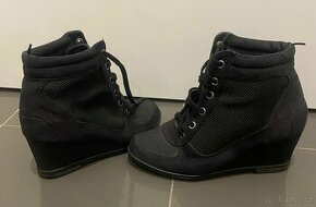 Černé kotníkové boty, vel. 37 - 1