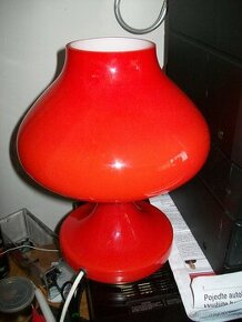 retro skleněná lampa "červený pěšec"