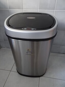 Bezdotykový odpadkový koš Helpmation OVAL 30l