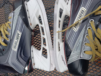Brusle Bauer Vapor X 900 9 EE