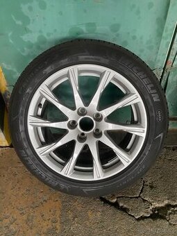 Audi V spoke 225/50 R17 originál