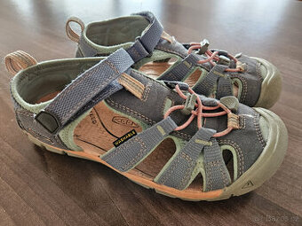 Keen sandále vel. 35