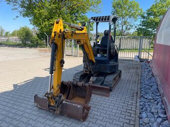 BAGR YANMAR VIO 20-4