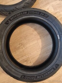 Pneumatiky Michelin Road 6 - 1