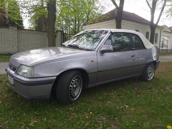 Opel Kadett GSI Bertone