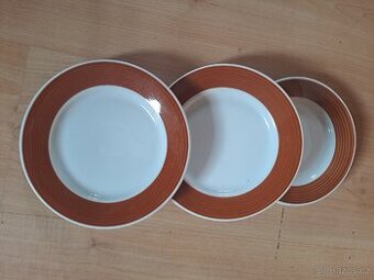 Porcelanove talirky 3 ks cena za vsechny - 1