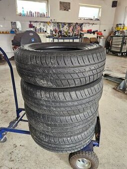 Letní pneu Barum Brilantis 2 195 65 R 15
