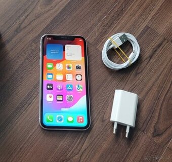 iPhone XR 128gb kapacita baterie 100%