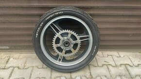 Zadní kolo 18x3 - Kawasaki GPZ 750 Unitrack 1983