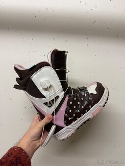 Burton vel. 38 Dámské/dívčí snowboard boty