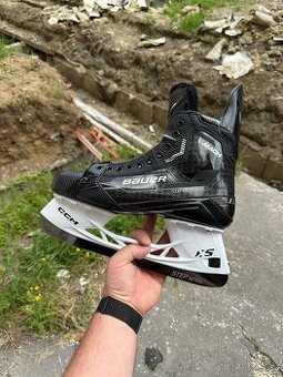 Brusle Bauer Supreme Mach