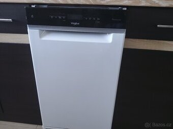 45 cm myčka Whirlpool