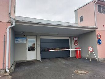 Pronájem nekrytého garážového stání, 12,54m, Šípková-Praha 4