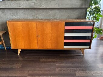 Retro komoda Jiroutek U-460