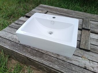 Nové koupelnové umyvadlo bílé 510415160