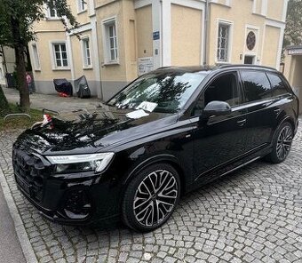 AUDI Q7 S LINE 7 MIST MAX VYBAVA