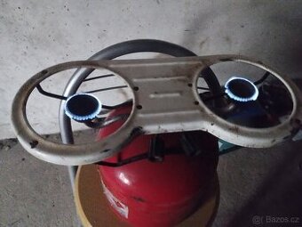 Dvouplotýnkový vařič na PB 2kg+ plná bomba