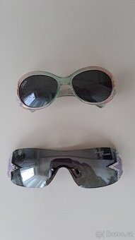 Sluneční brýle 2x.