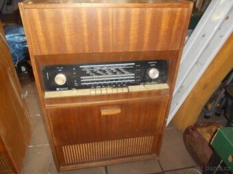 Prodám dvě retro rádia