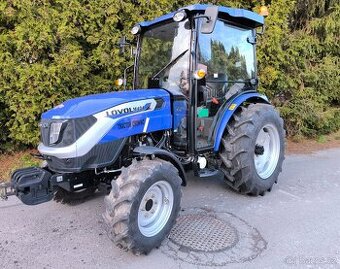 Zemědělský traktor 404