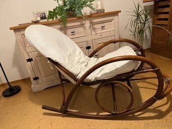 Houpací křeslo - super stav