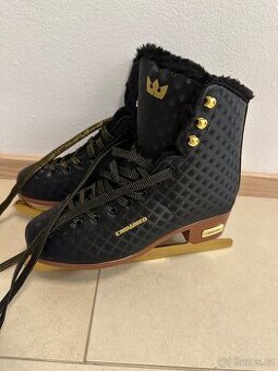 nove damske brusle, vel 39