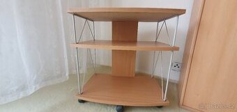 Televizní stolek na kolečkách