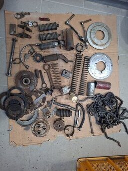 Jawa CZ 175, 250 kyvacka - nahradni dily