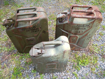 Použitý motorový olej 50l litrů kanystr plechový