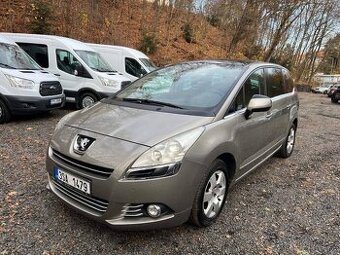 Peugeot 5008 2.0 HDI 110kW pano klima tažné 2010 ČR
