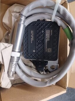 Snímač nox 227902682R