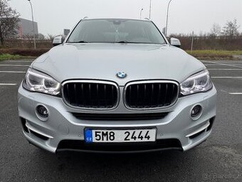 BMW X5 F15,koupeno v CR,3,0d......