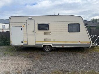 Karavan Sterckemann 490,garáž