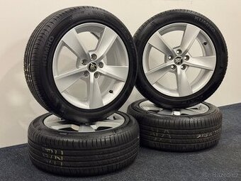 #22 letní 215/45 R16 originální alu Škoda Rapid , Fabia