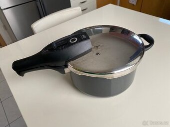 Tlakový hrnec Silit Sicomatic objem 4,5 l papiňák