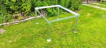 Stojan / podstavec pod IBC kontejner