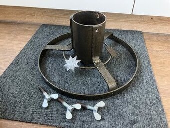 Stojánek na vánoční stromek