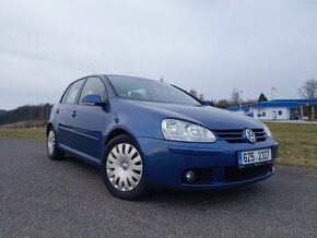 Volkswagen Golf 1.6 BENZIN