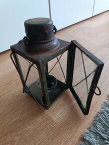 Stara svíčková lampa