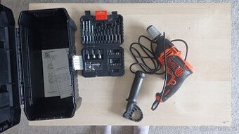 Elektrická Vrtačka Black-Decker BEH850KA32 + Kufrík, vrtáky