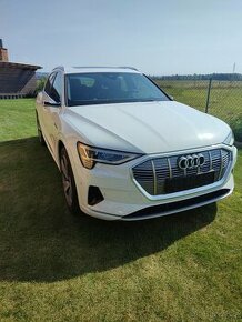 Prodám Audi E-tron 50 quattro