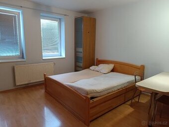 manželská postel