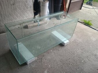Akvárium, terarium