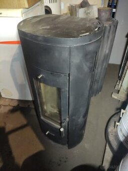 Kamna s terciárním spalováním Mountfield. 5.5 kW
